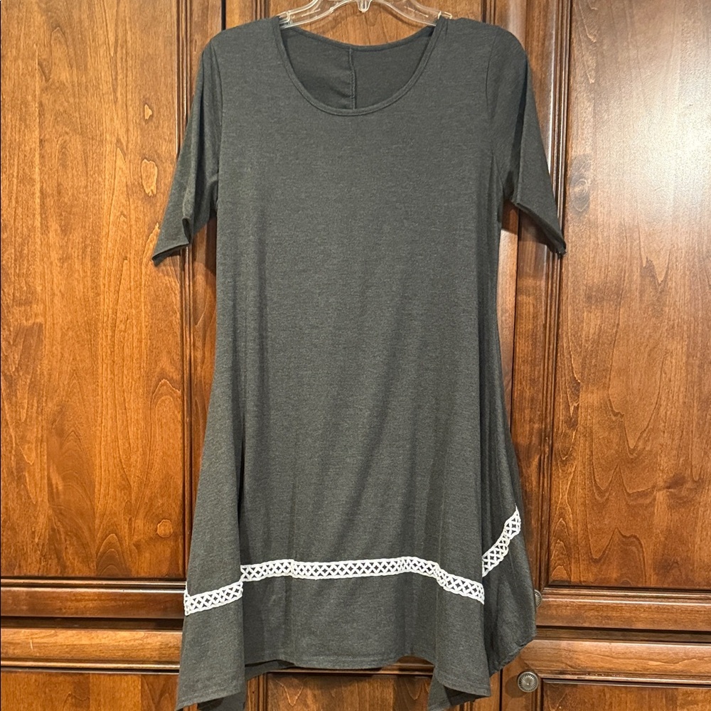 Women's Gray T-shirt Dress with White Trim